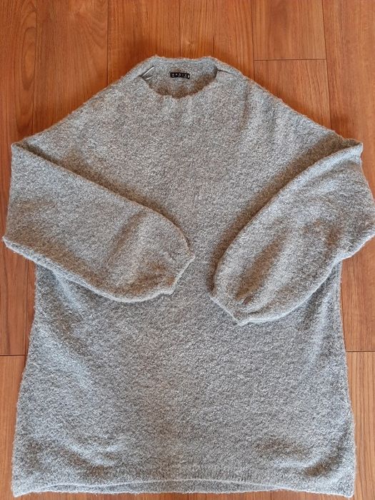 Długi sweter damski BASIC  L