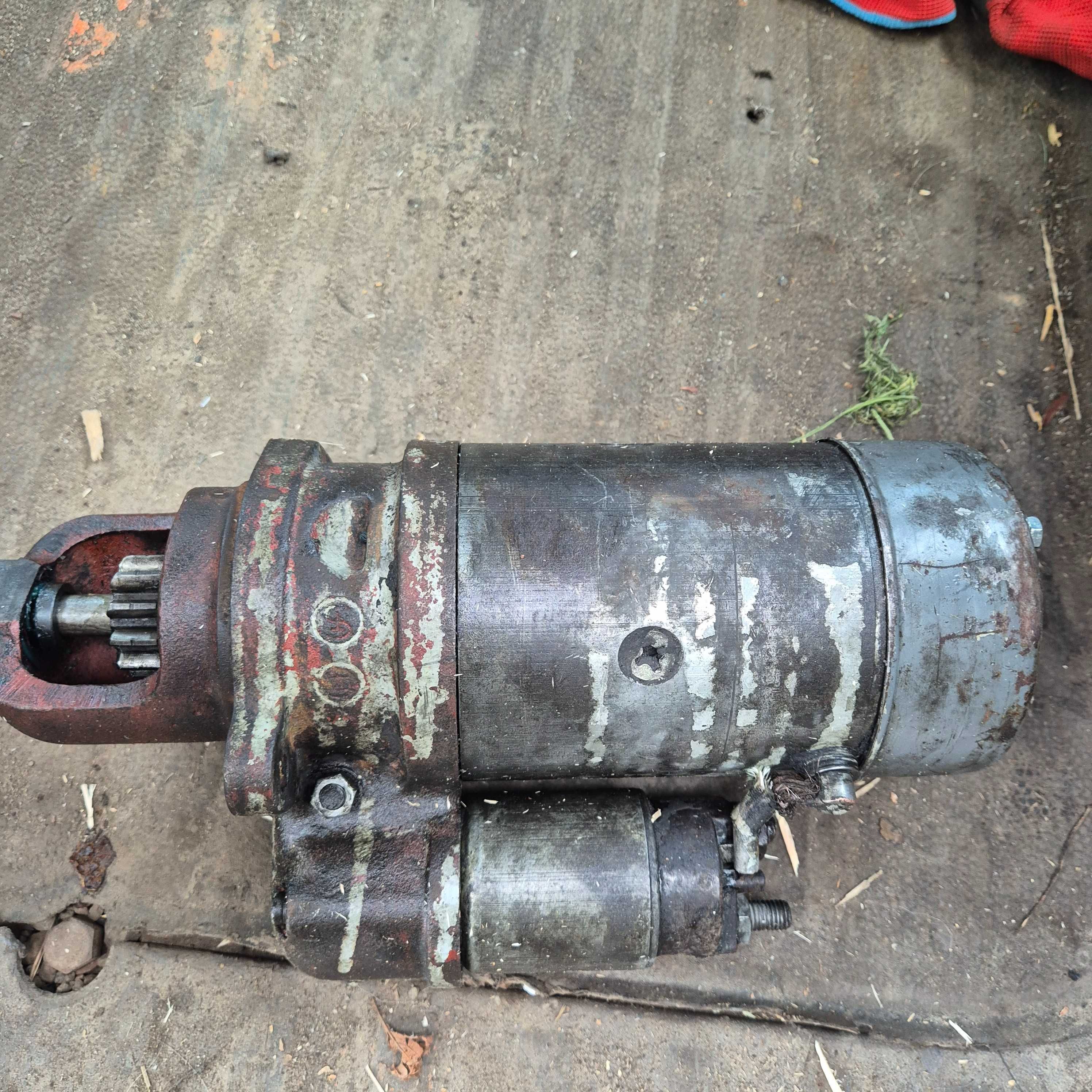 Rozrusznik ursus c 330 c360 orginalny
