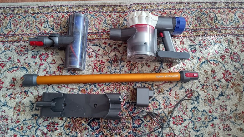 Dyson v8 nowa bateria odkurzacz pionowy akumulatorowy