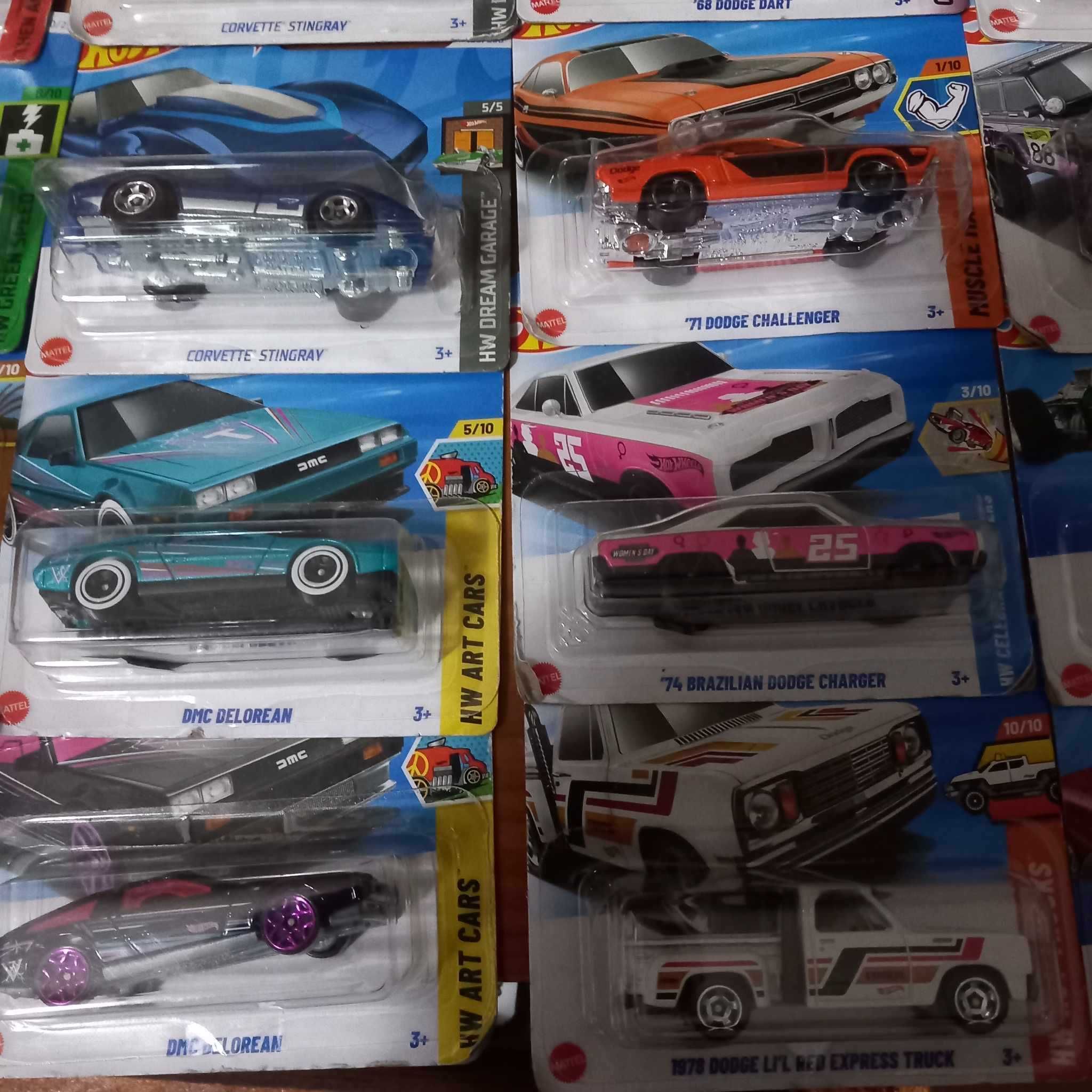 HotWheels vários modelos NOVOS com 20% de desconto