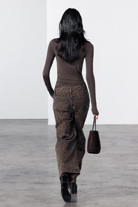 Джинсы с леопардовым принтом ZARA 36 размер (оверсайз) как новые!