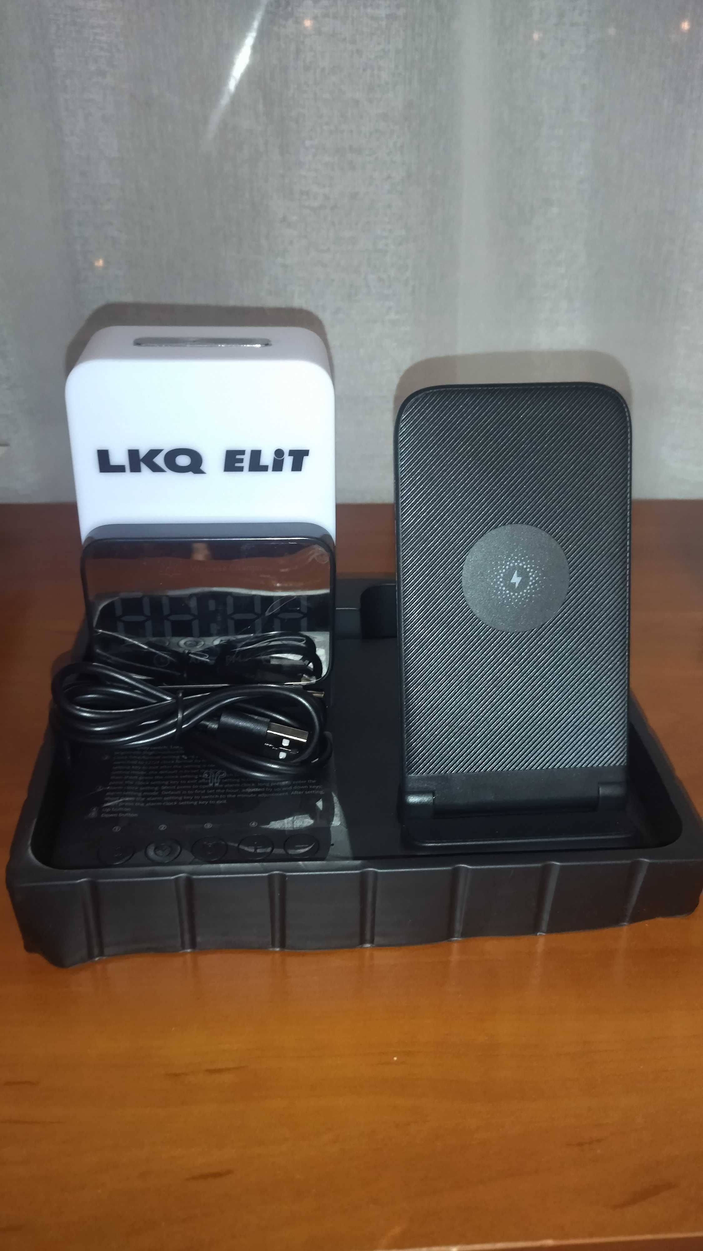 Складна док станція  6 в 1 QINETIQ Z15 15W для iPhone