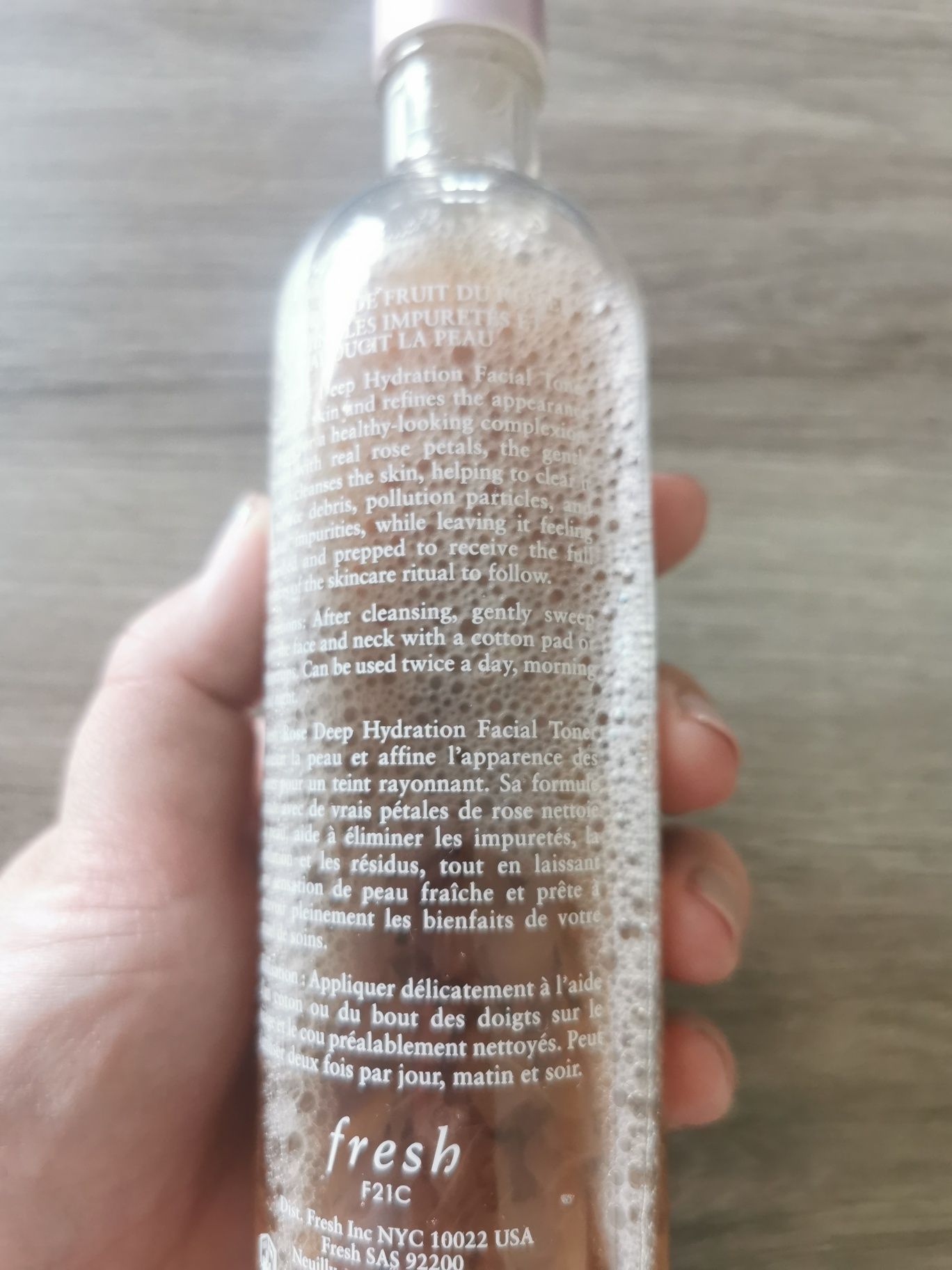 Fresh, tonik z płatkami róż, Deep Hydration Toner