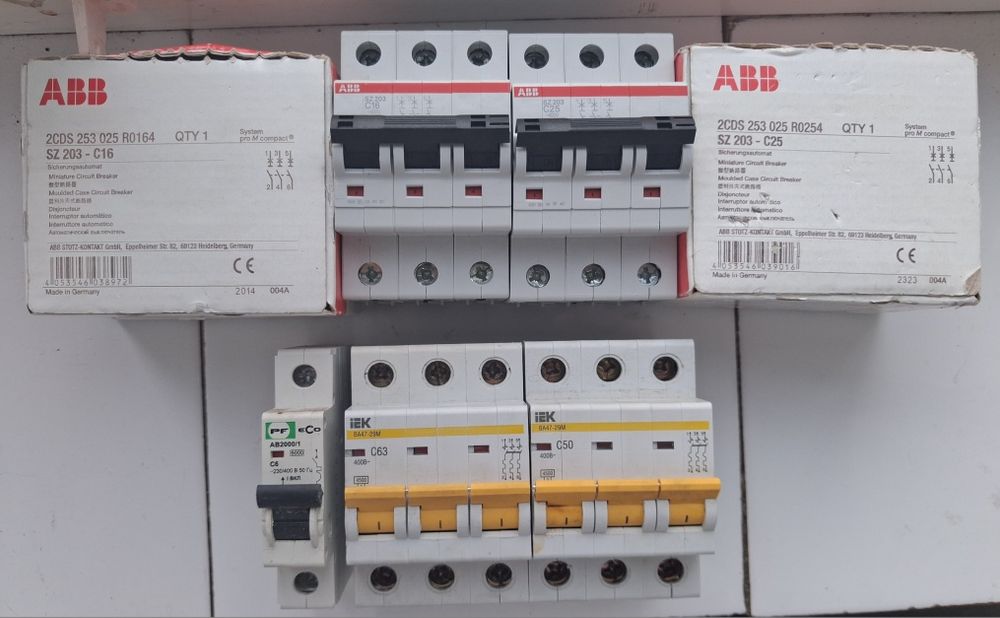 Автоматические выключатели abb cz203  16 и 25 и IEK C63 и С50