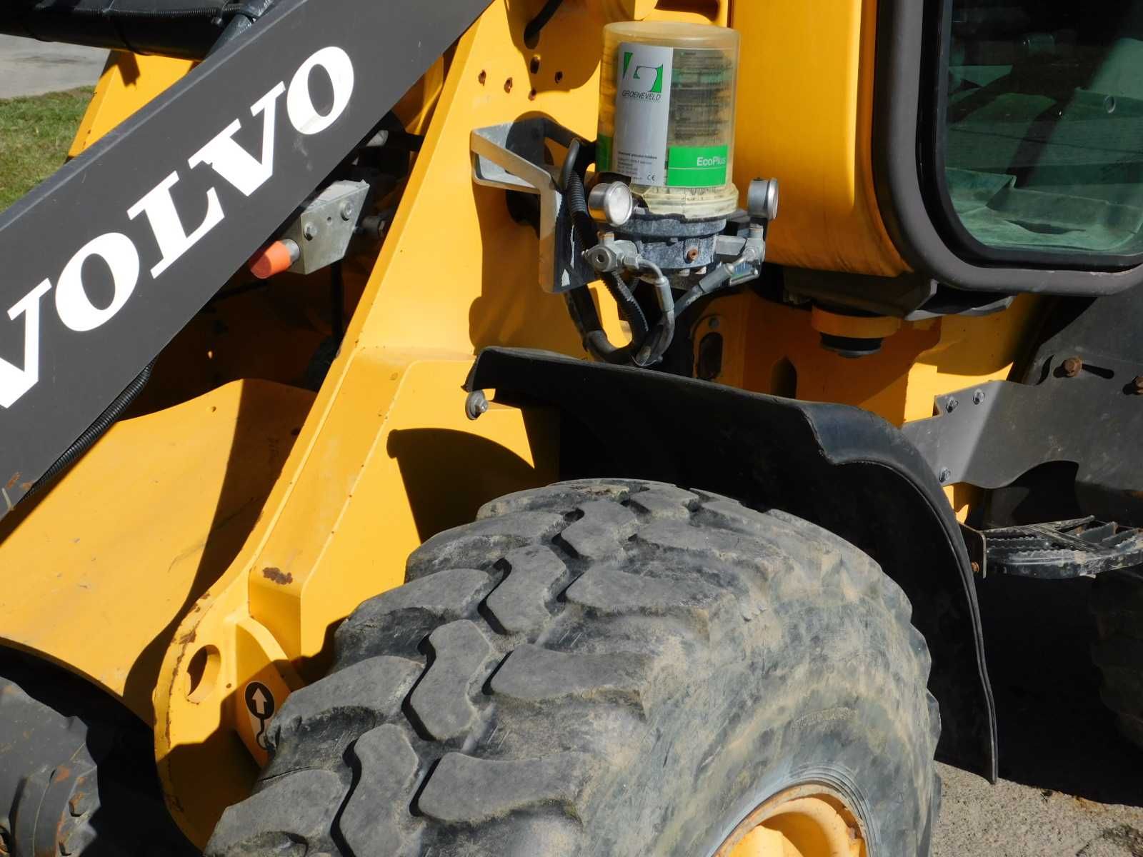 Ładowarka Volvo L25F, 2019 tylko 3100 MTG łyżka krokodyl