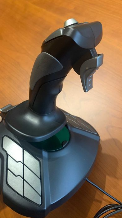 Joystick Thrustmaster T.16000M para PC