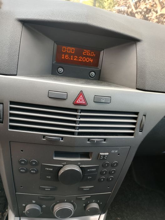 Radio opel astra h z wyświetlaczem