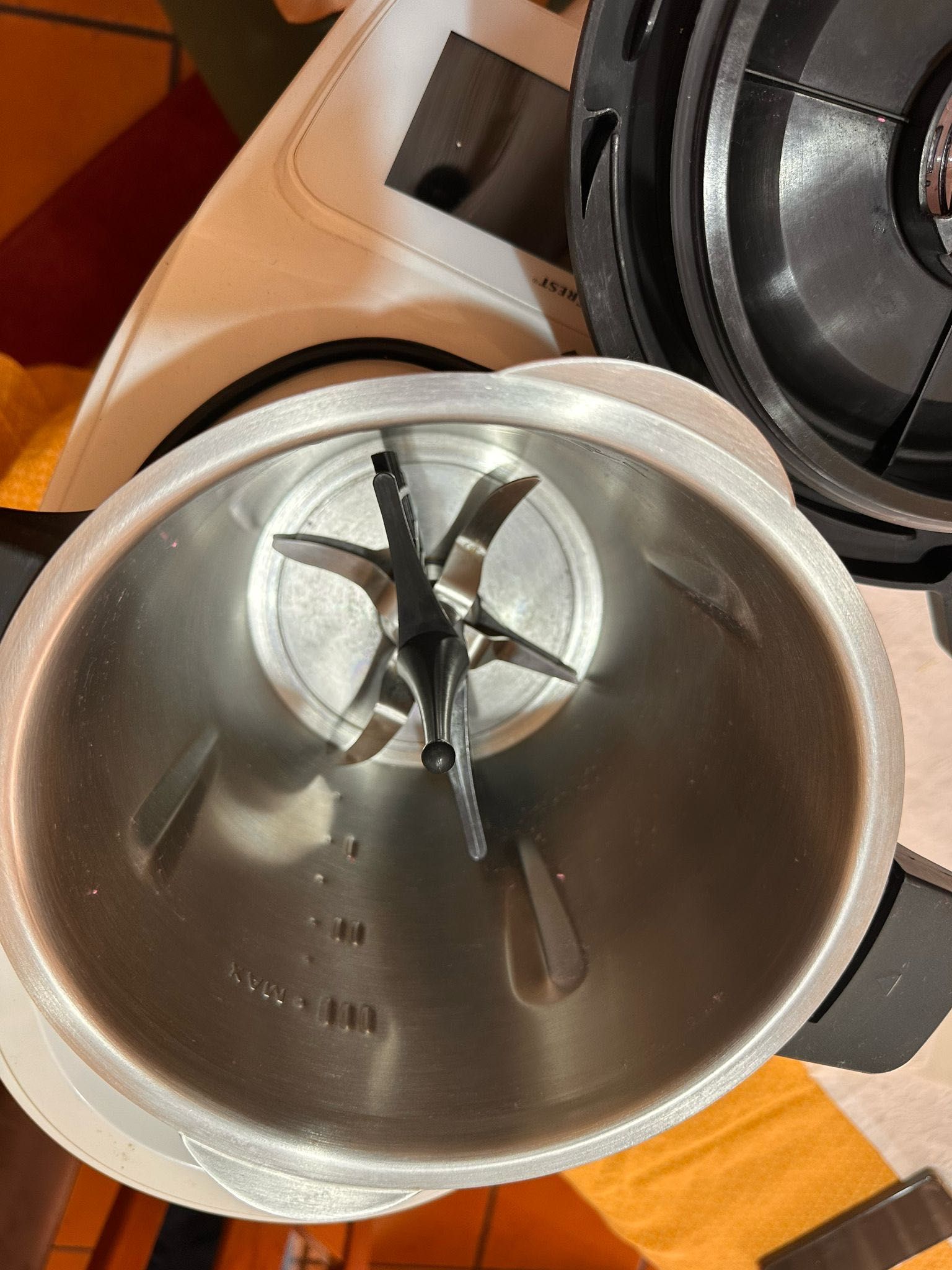Monsieur cuisine connect - como novo