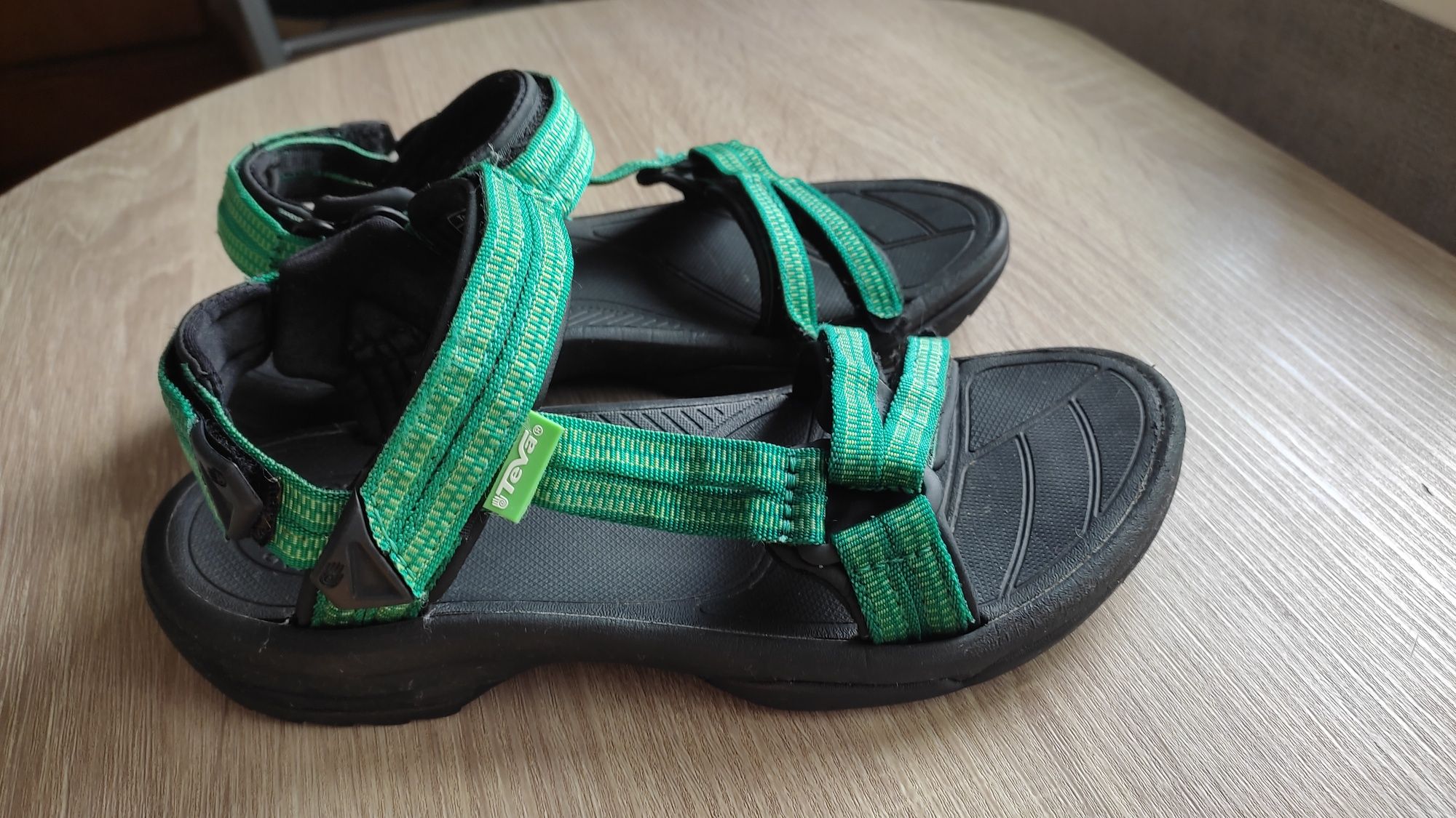 Босоніжки TEVA на хлопчика