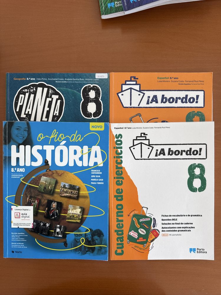 Livros escolares 8o ano