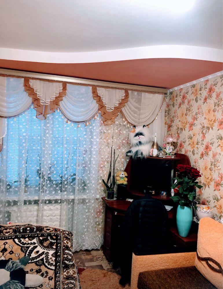 Продаємо блок з 4 кімнат в гуртожитку.
