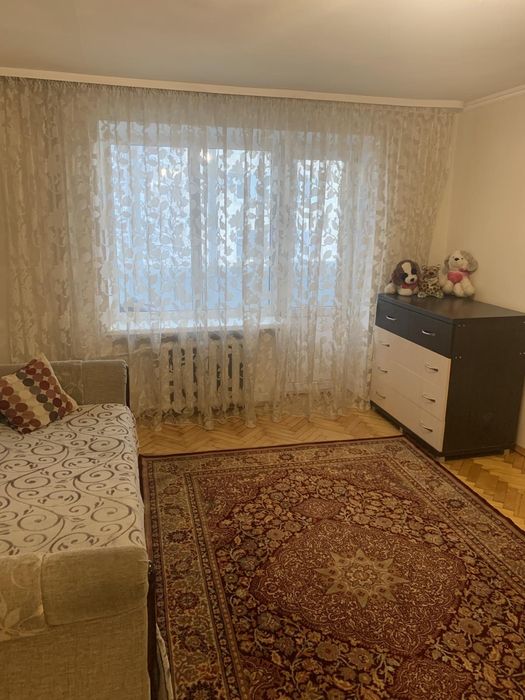 Довгострокова оренда 1-кімнатної квартири на Східному