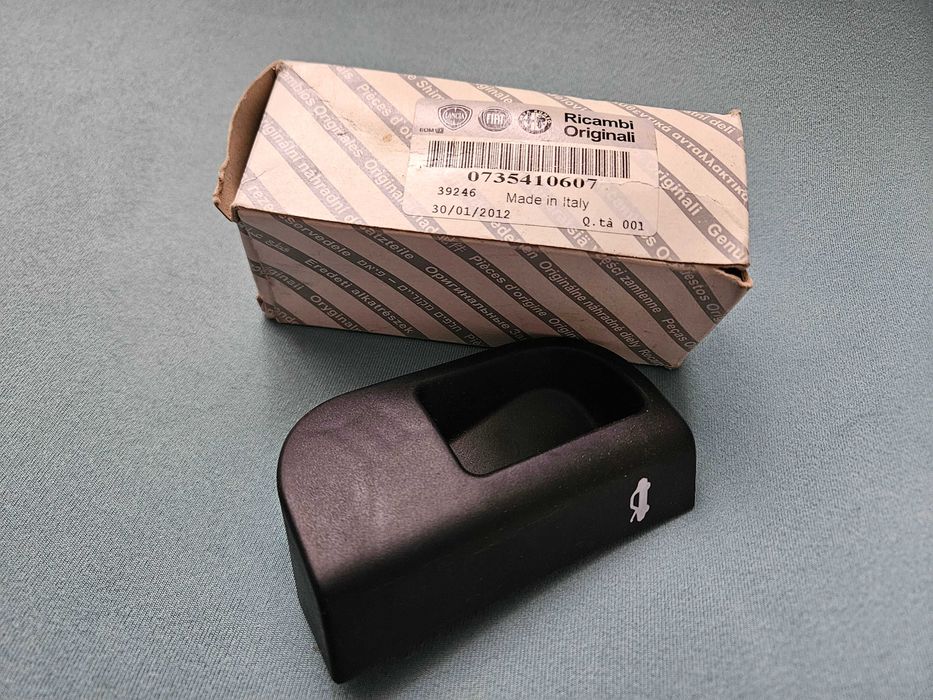 Ручка кріплення відкриття капота FIAT LINEA 735410607