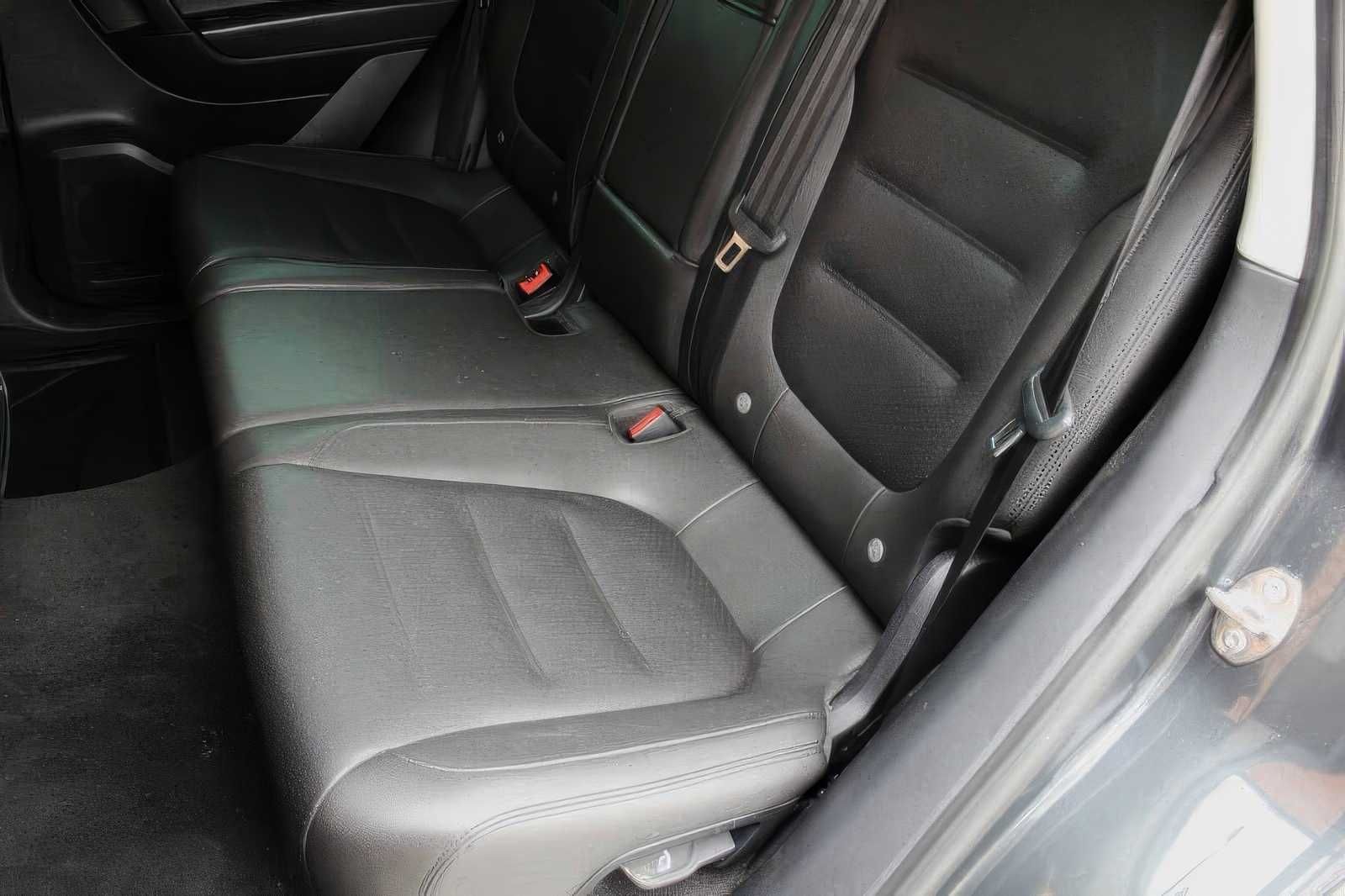 2014 Volkswagen Touareg V6 Sport