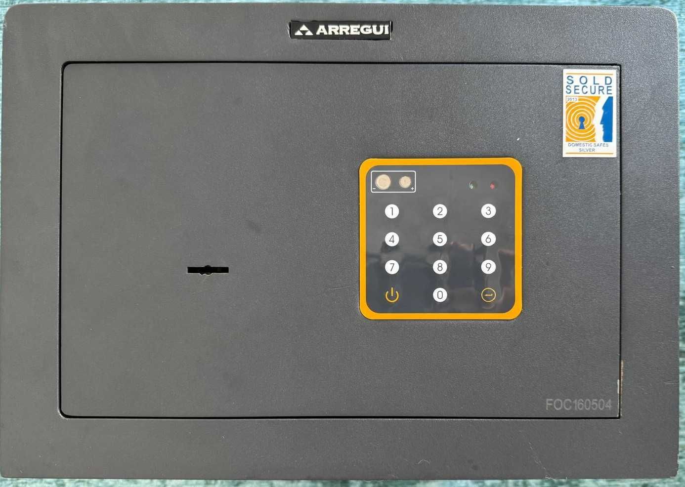 Cofre ARREGUI 15000C Cofre para casa com código e chave