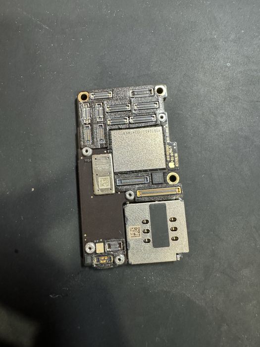 материнська плата iphone 11 pro 256gb