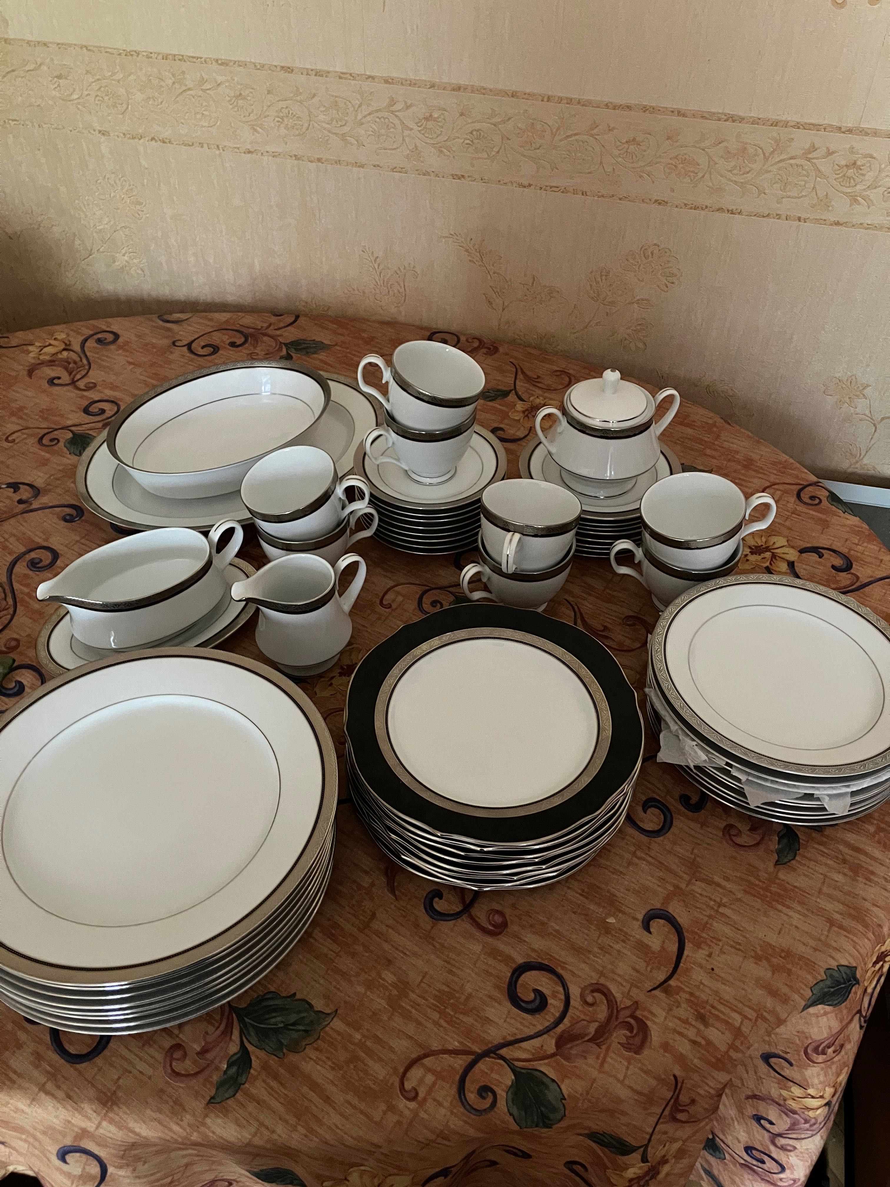 Столовий сервіз Noritake platinum