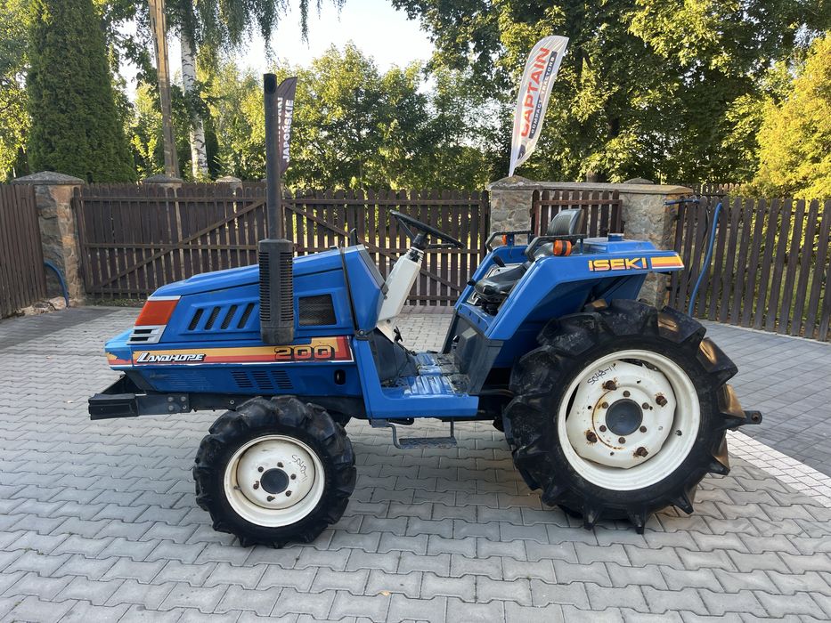 Traktorek iseki tu200 20 km 4x4 ladne opony walek wom silnik 3 cylindr