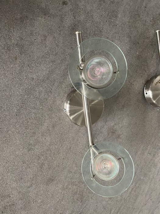 Diversos apliques de iluminação