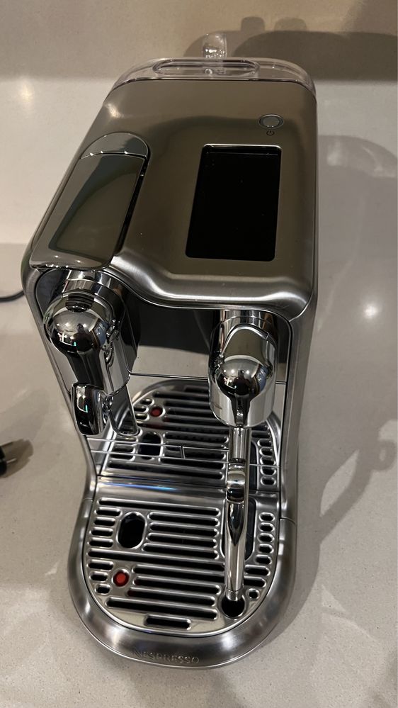 Máquina Nespresso Creatista Pro