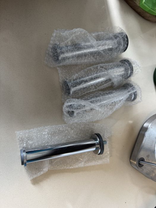 LANDSKRONA, perna metal ikea