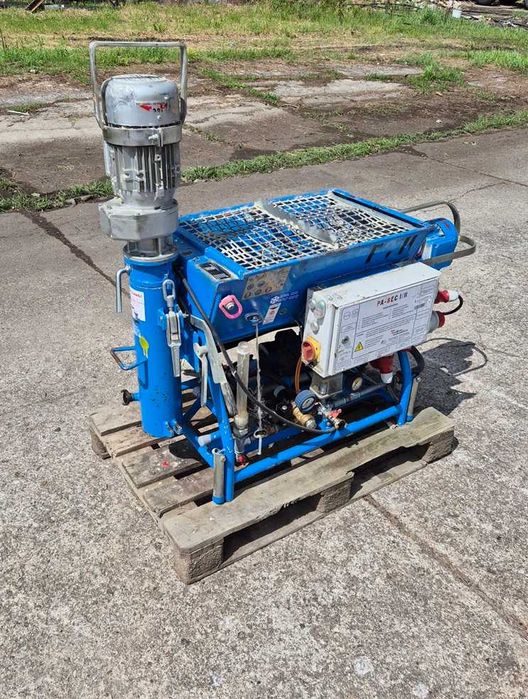 Agregat tynkarski do mechanicznego nakładania tynków 18r mieszarka