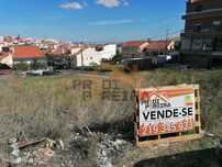 Lote de terreno urbano com 225 m2, para moradia geminada, composta ...