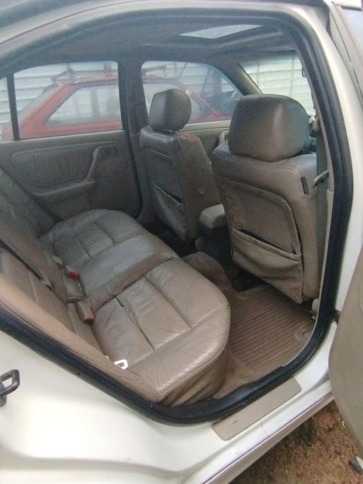 Infinity G20a Nissan primera p 11