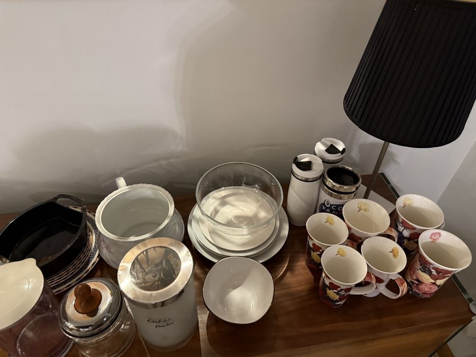 Oddam pudlo pelne naczyń