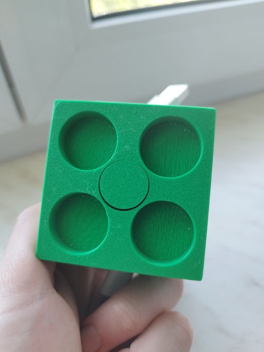 Оргонайзер для кабелів