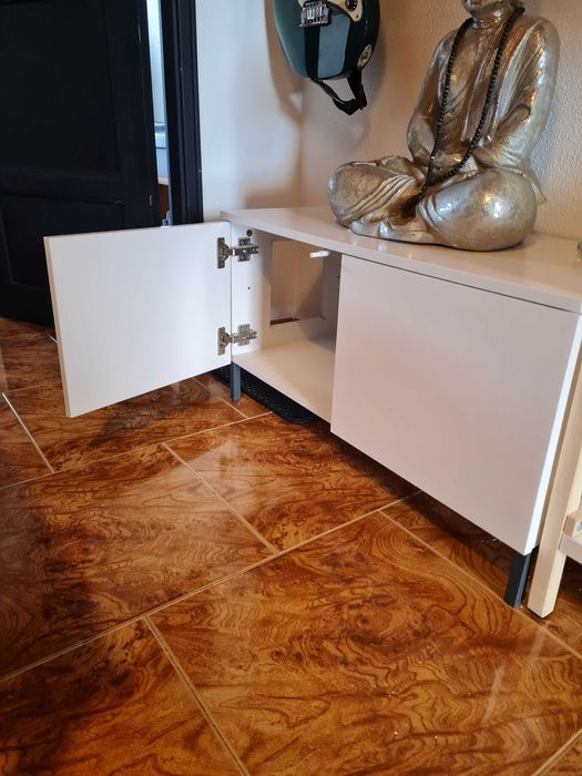 Caixa de areia oculta para gato