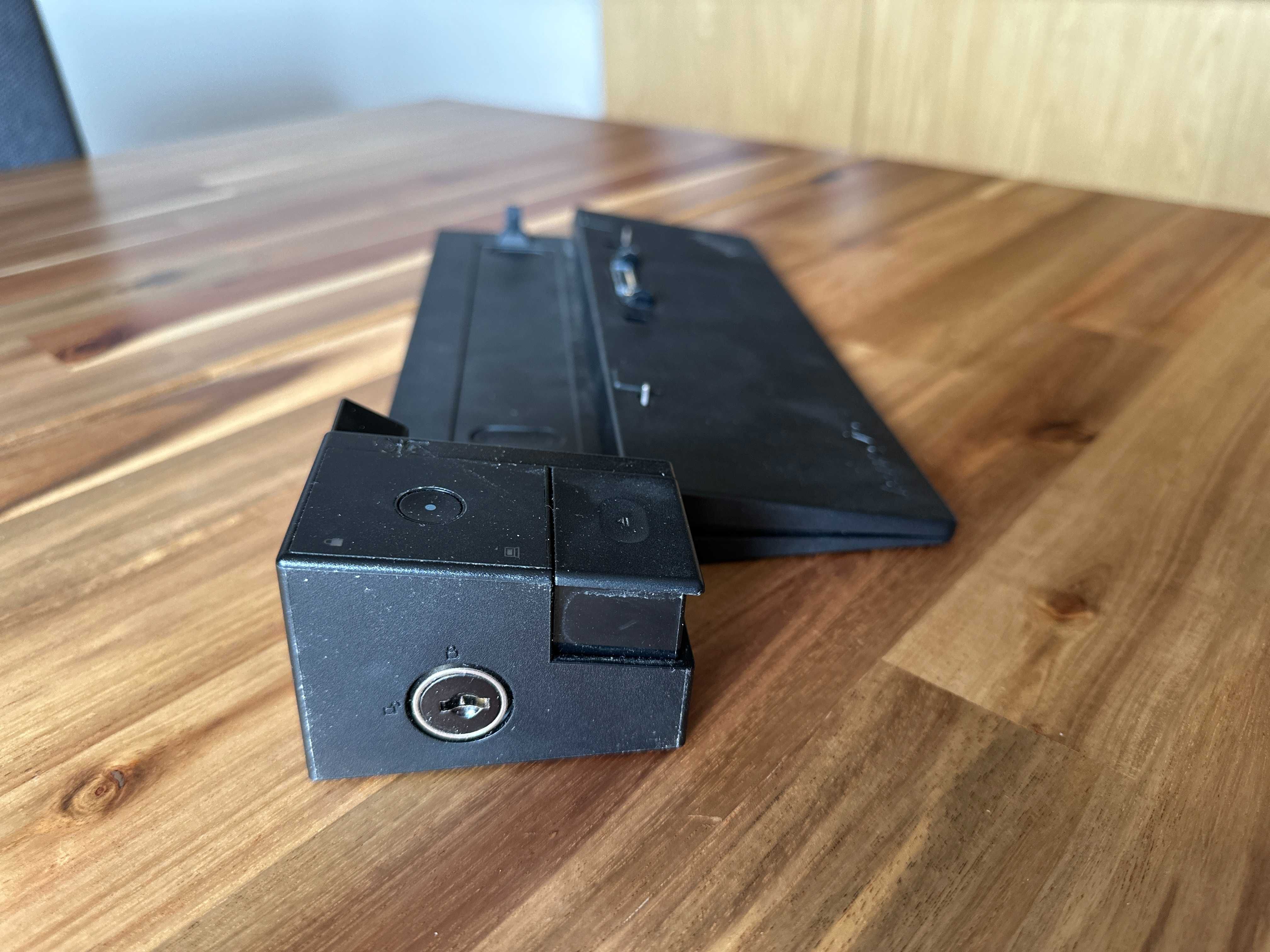 Lenovo dock model 40A2