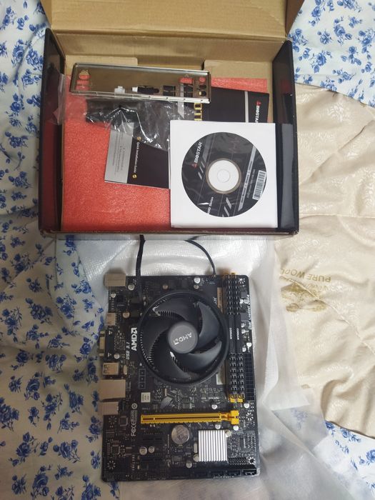 Продам комплект Ryzen 5 3600,DDR4 16 GB, A-320.