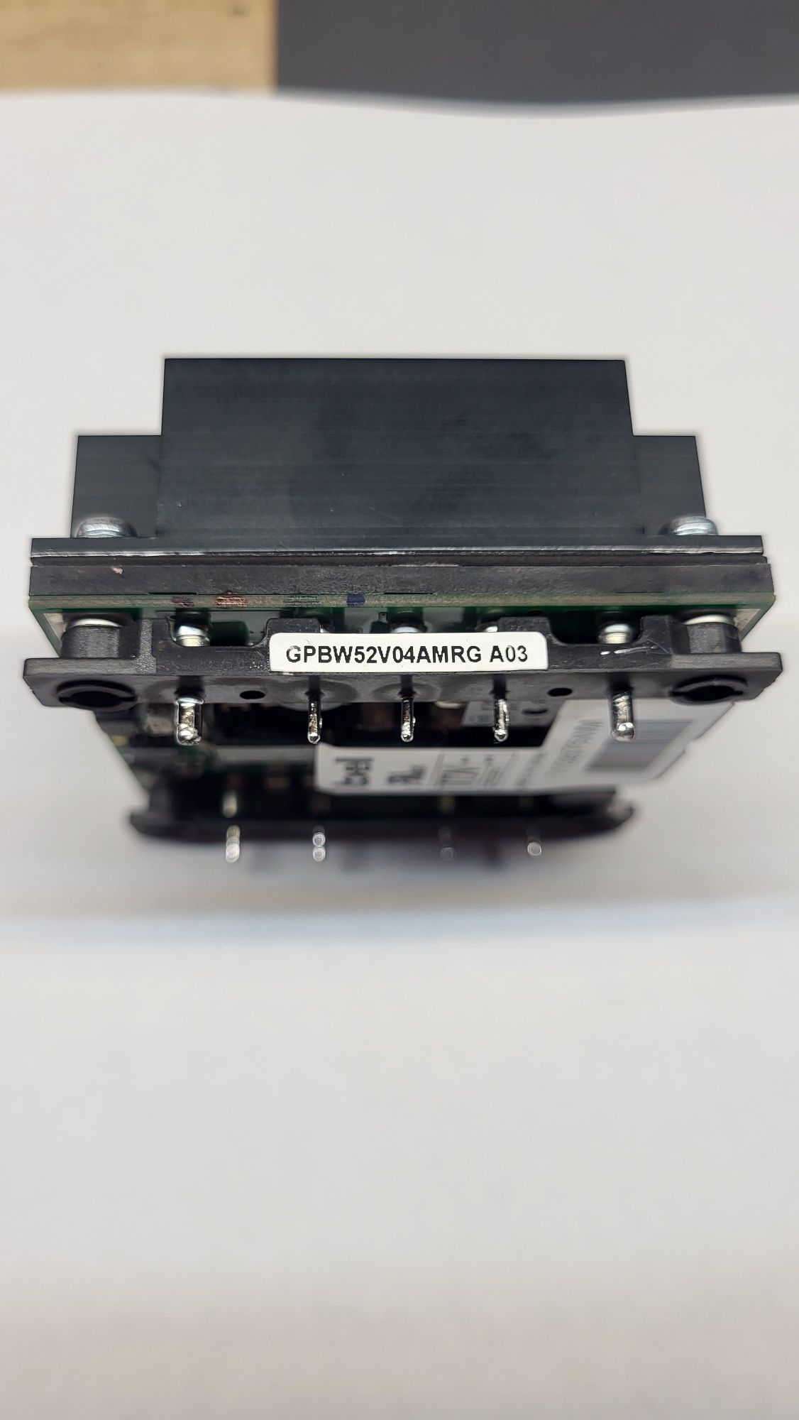 Dc-dc 36-75v to 52v GPBW52V04