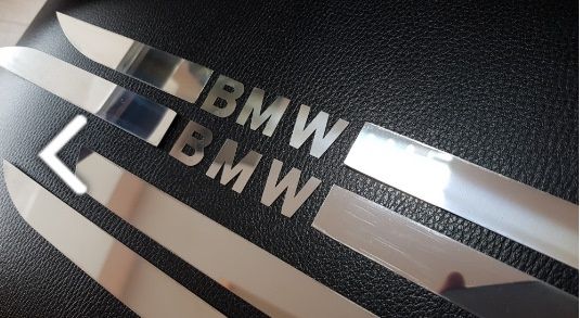 BMW F10 ремкомплект букв на пороги
