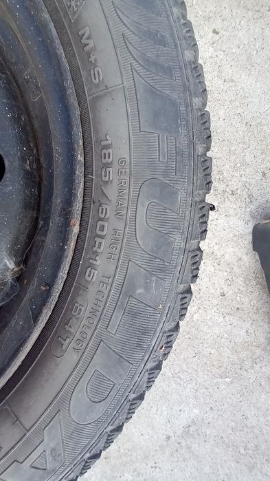 Suzuki Swift MK6 koła felgi komplet opony 15 zima