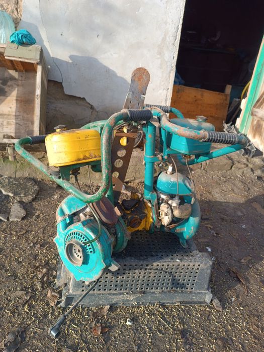 Продам Бензопилу "Дружба"