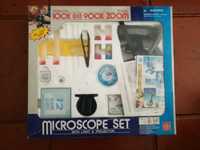 Microscópio com kit de experiências para criança