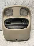 LAMPKA PODSUFITKI KABINY Chrysler 300M 1998-
