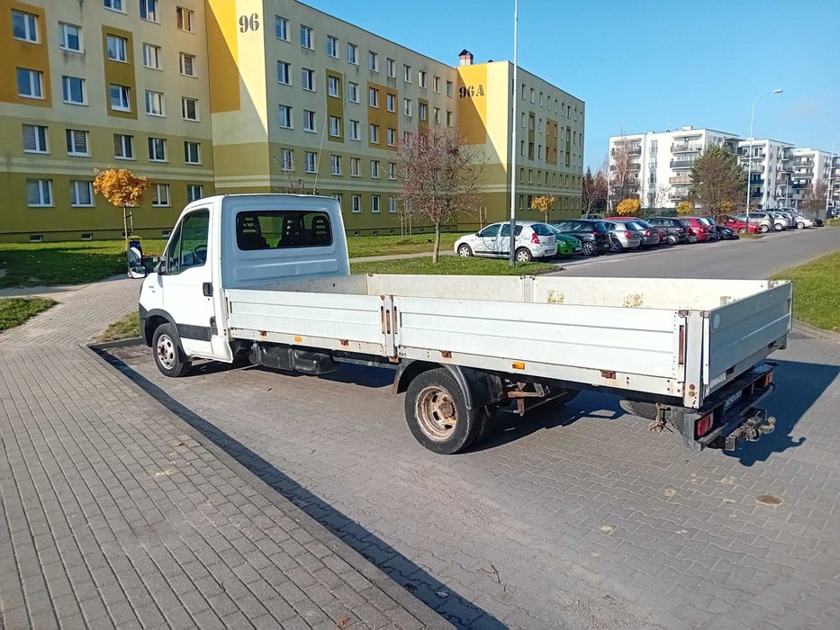Iveco 50C15 skrzynia 4.9x2.1 DMC3500 KAT.B z klimatyzacją Lift