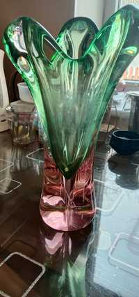 Продам вазу для цветов стеклянную
