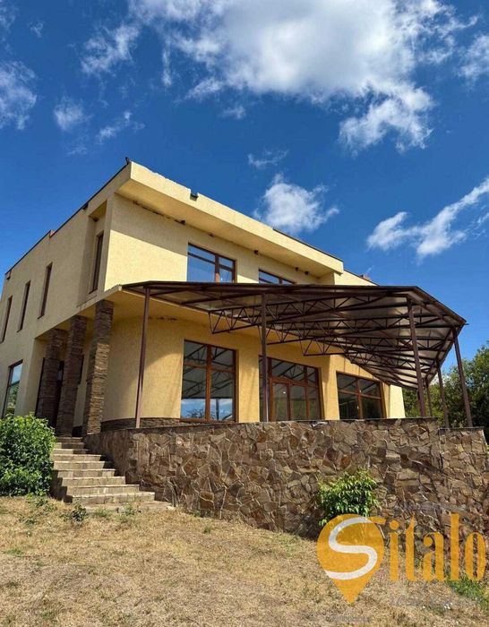 Продаж будинку на березі Дніпра!