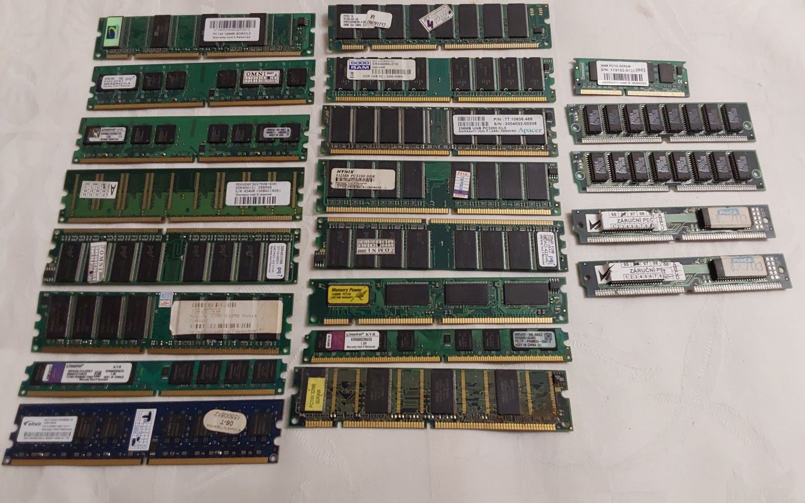 Оперативная память ddr 1. 2 продам.