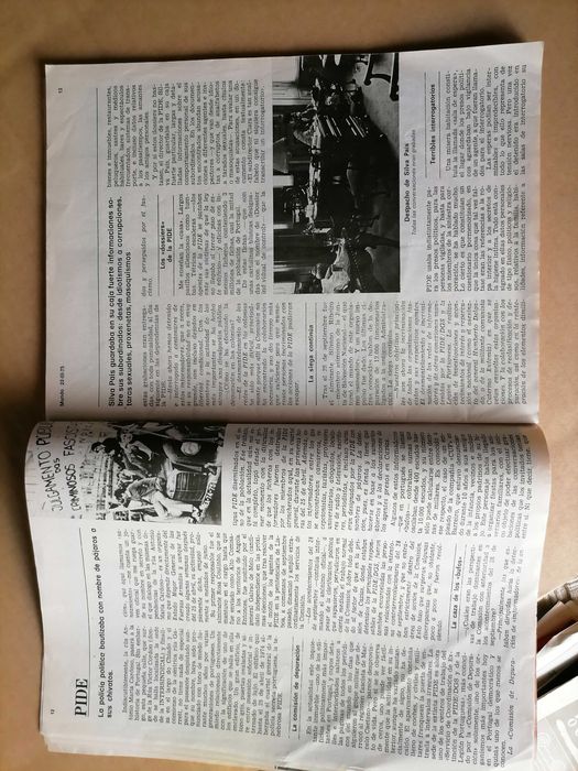 Revista MUNDO (España) O 25 de Abril em Portugal e SPÍNOLA