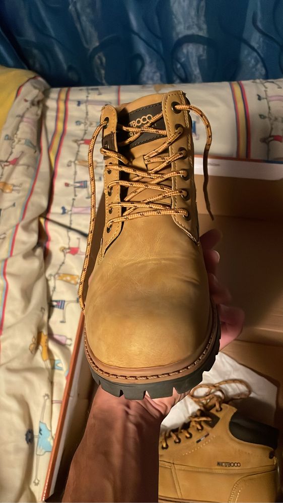 Botas novas tamanho 41