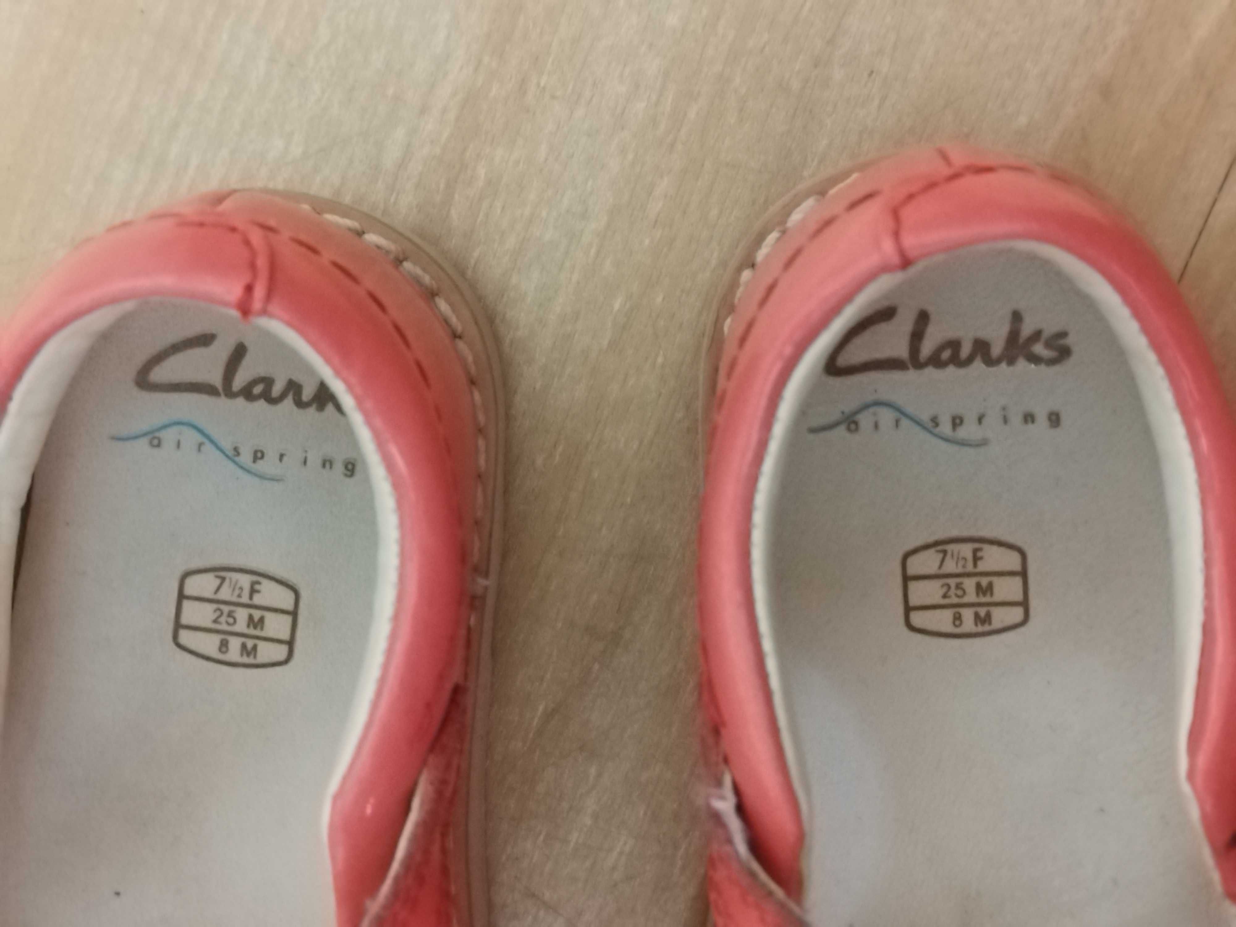 Sapatos Clarks para meninas