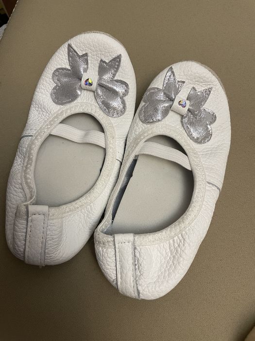 Святкові гарні нарядні чешки з бантиком  балетки для дівчинки