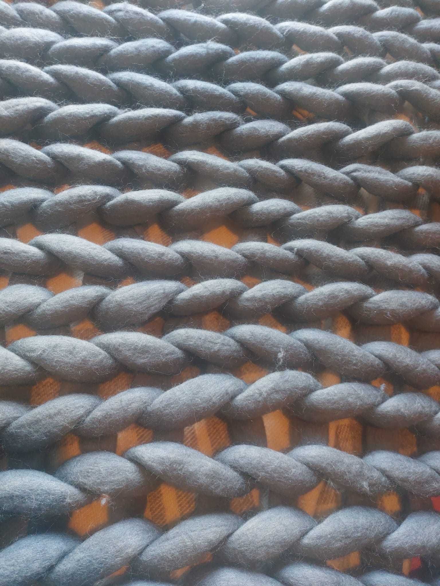 Koc wełna czesankowa grafit 140x150