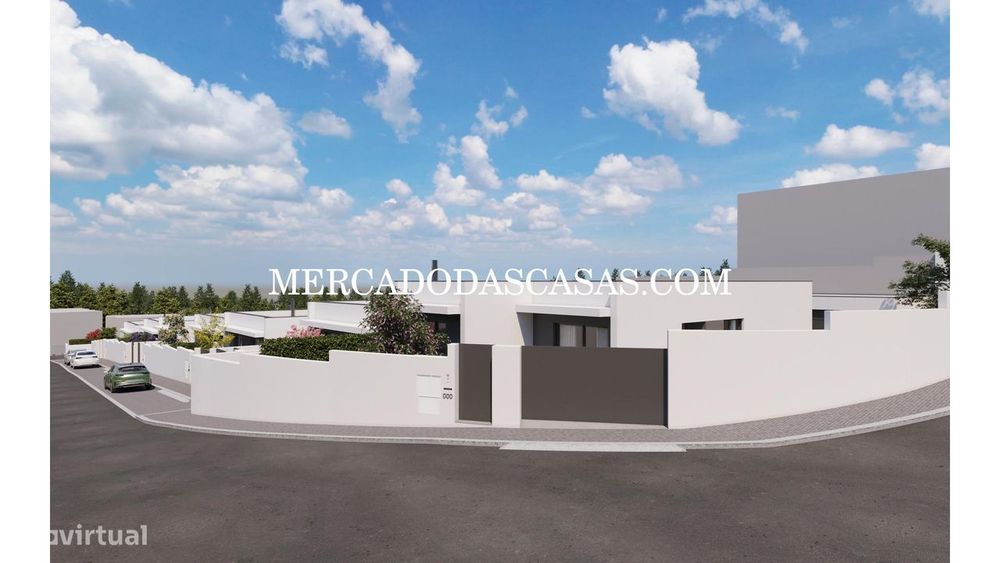 Moradia Térrea c/ barbecue, junto centro Feira