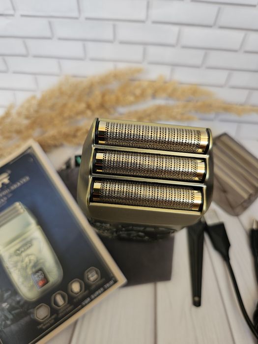 Електробритва VGR 349 шейвер гоління три леза професійна